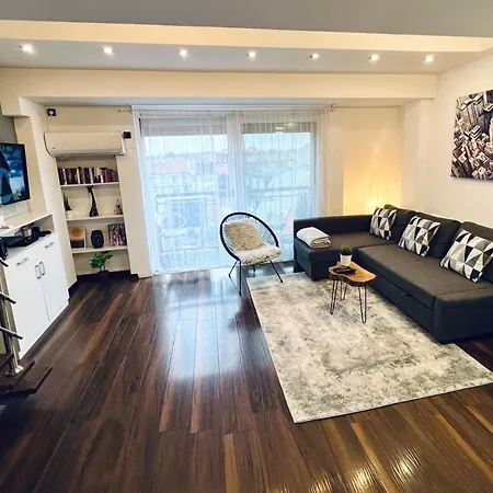 Hidden Gem Of Center Apartment Belgrade