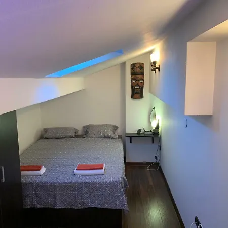 Hidden Gem Of Center Apartment *
